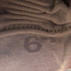 lululemon athletica Pants - Lululemon gray Ebb and Flow legging, sz 6, 69020 lululemon athletica Pants - Lululemon gray Ebb and Flow legging, sz 6, 69020
